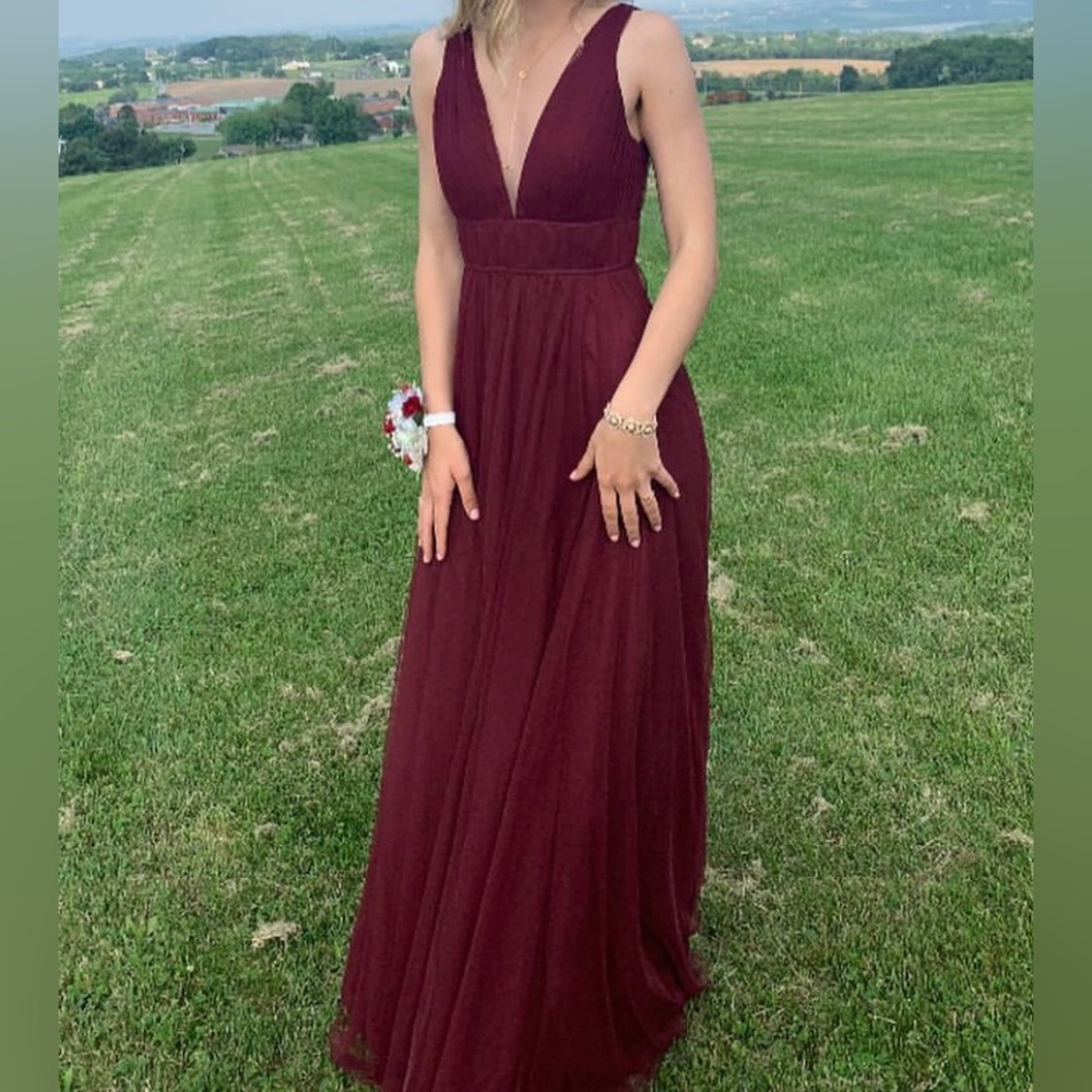Burgundy prom/homecoming dress